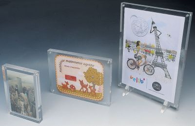 Blocs aimant�s en plexiglass